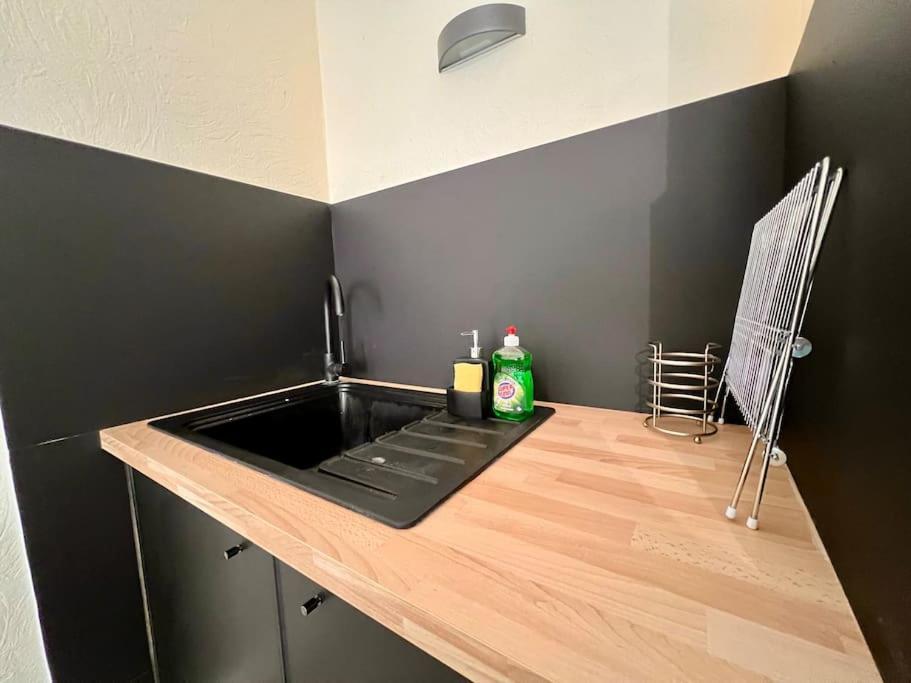 Appartement Climatise 4Prsn Au Pied De La Citadelle Besançon Eksteriør bilde